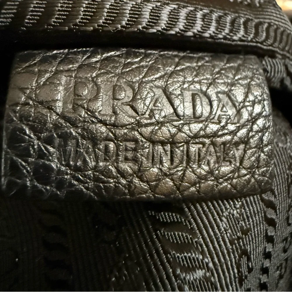 PRADA Vitello Daino Hobo in Black Leather with Silver Hardware